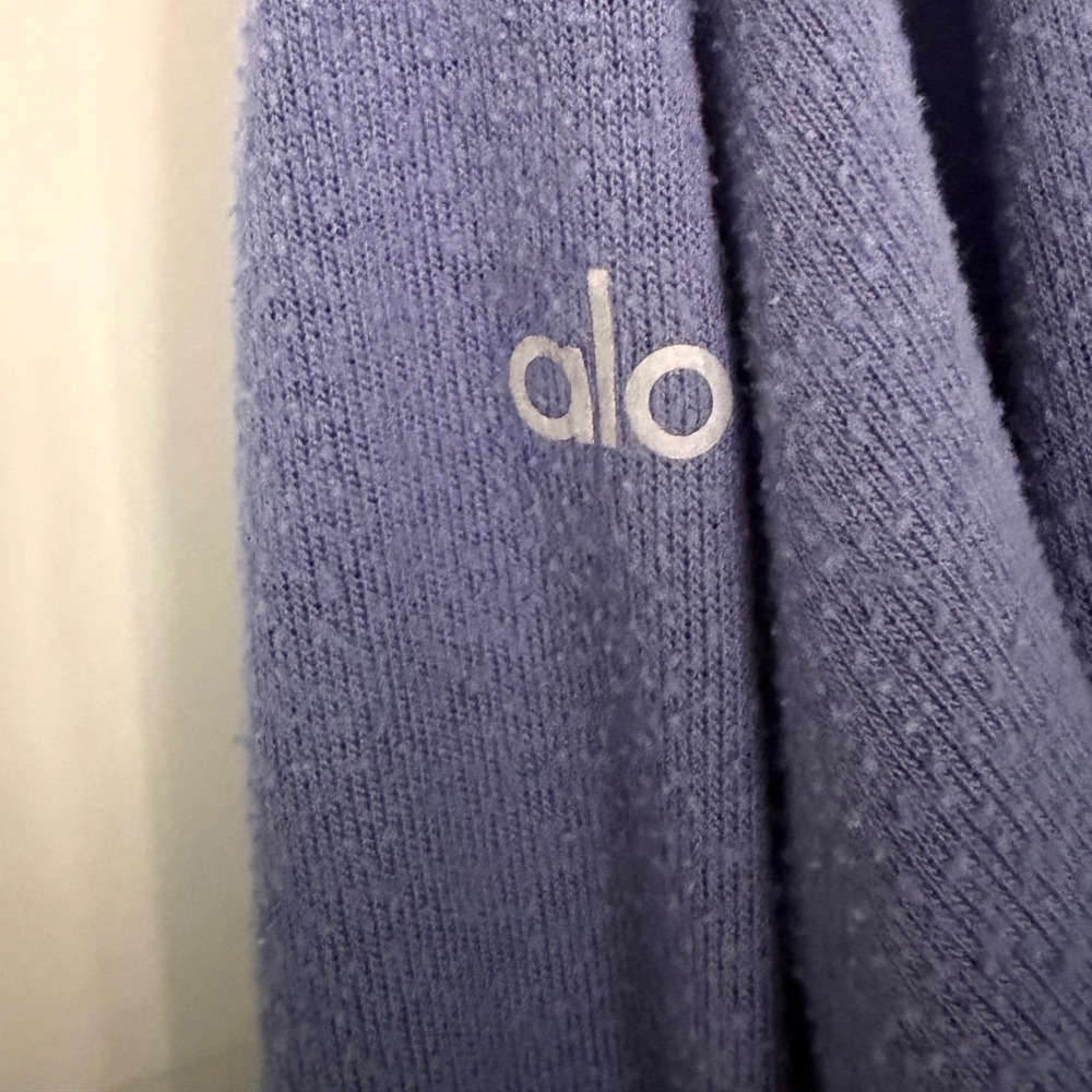 Alo sz L Women Yoga Soho Pullover in Infinity Blue Long Sleeve Soft Comfy Active - Picture 5 of 7